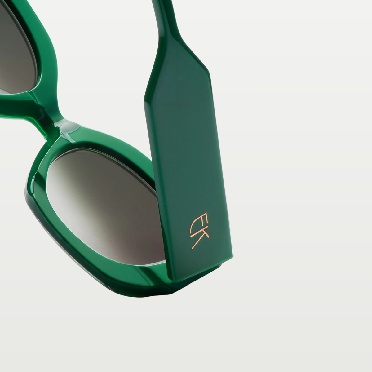 Emmanuelle Khanh Sunglasses 8065 — 94 - Bouteille