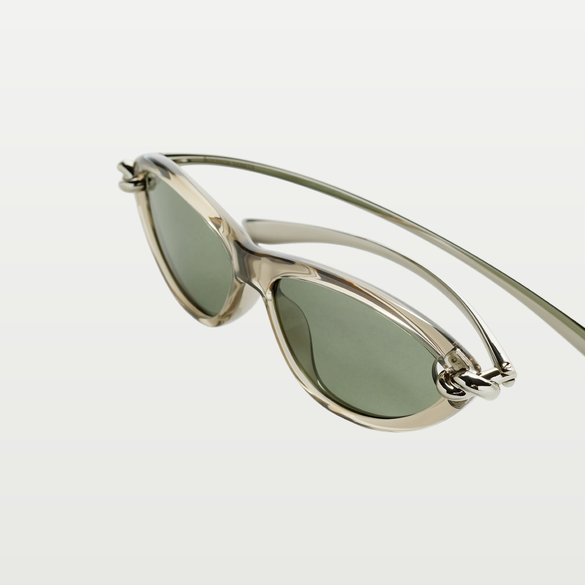 Bottega Veneta Knot Cat Eye Sunglasses in Beige/green