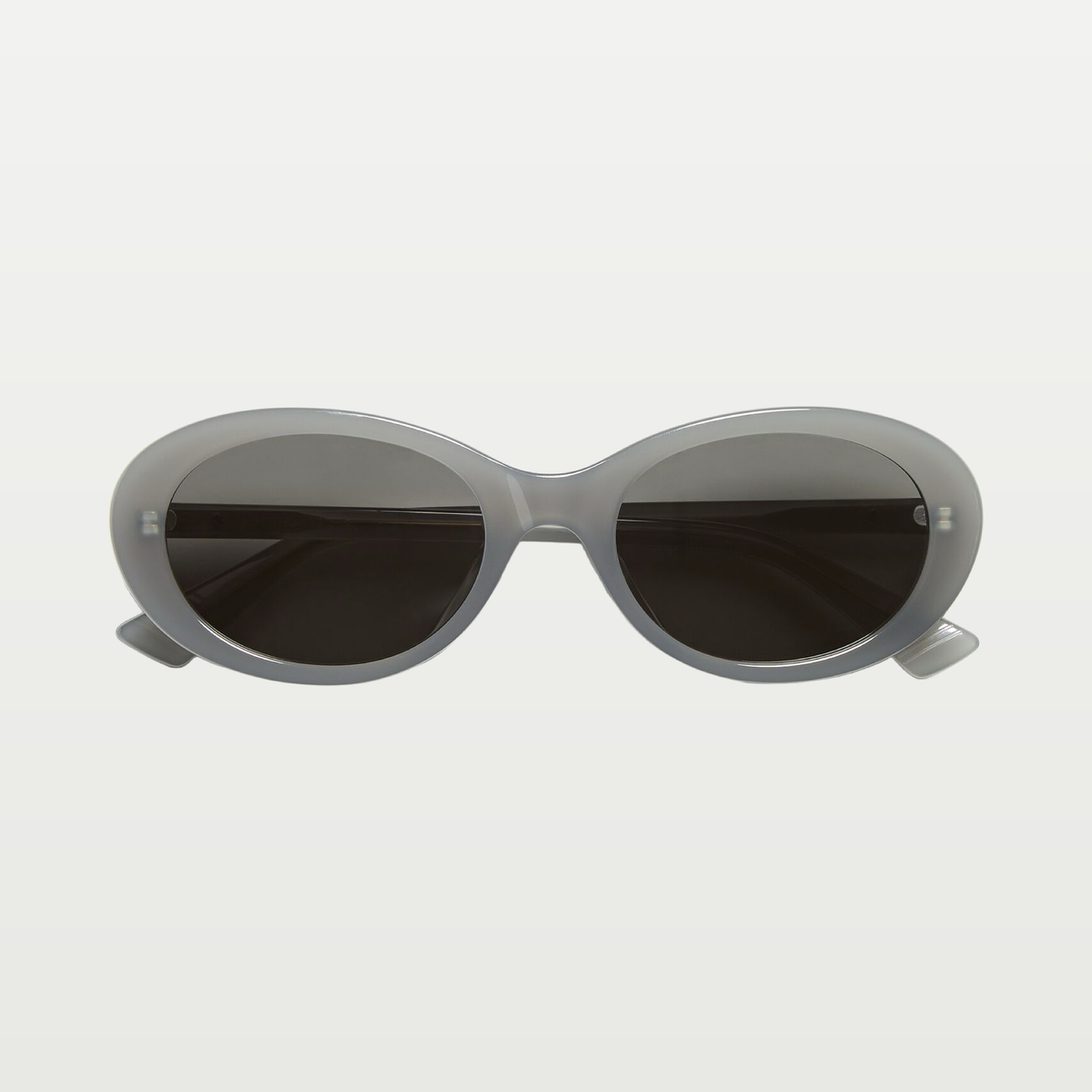 Bottega Veneta Classic Oval Sunglasses in Gray/gray