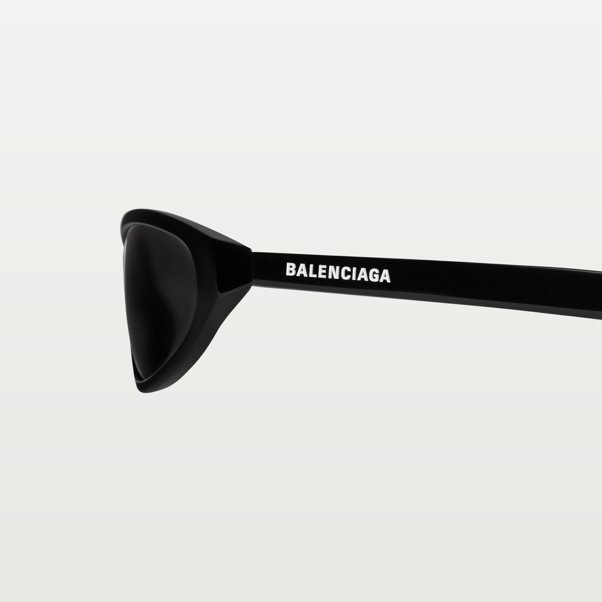 Balenciaga Neo Round Sunglasses in Black
