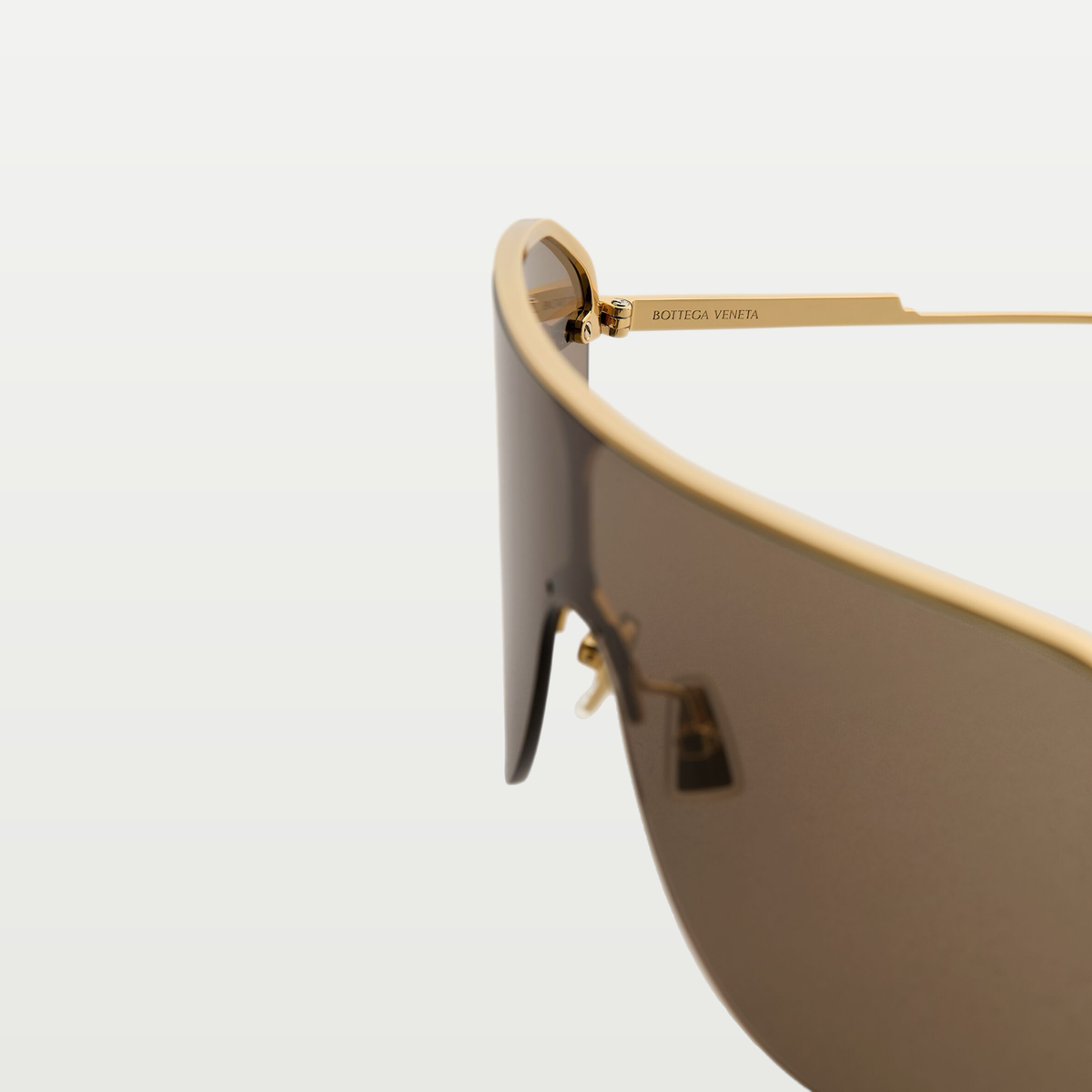 Bottega Veneta Long Ribbon Shield Sunglasses in Gold/brown
