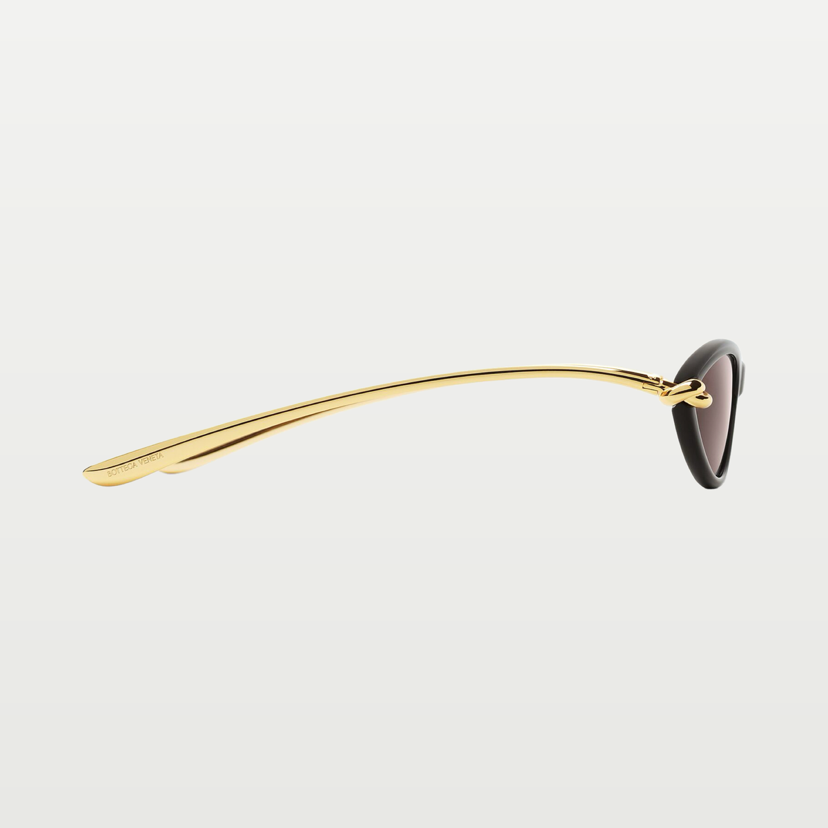 Bottega Veneta Knot Cat Eye Sunglasses in Black/gold/grey