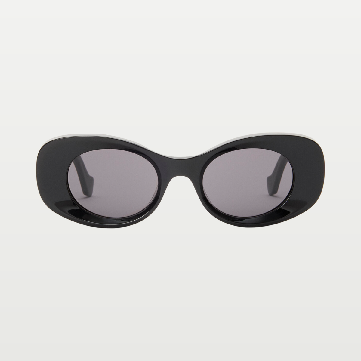 LOEWE Beveled Oval Maxi Anagram sunglasses in Black