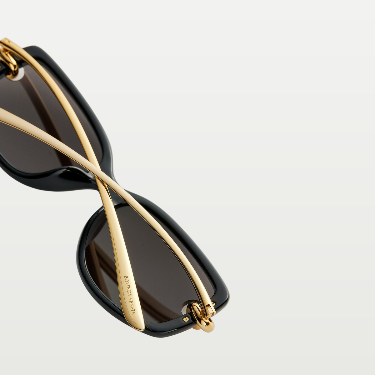 Bottega Veneta Knot Rectangular Sunglasses in Black/grey