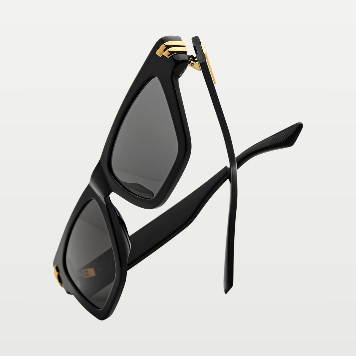 Bottega Veneta Mitre Cat Eye Sunglasses in Black/gray