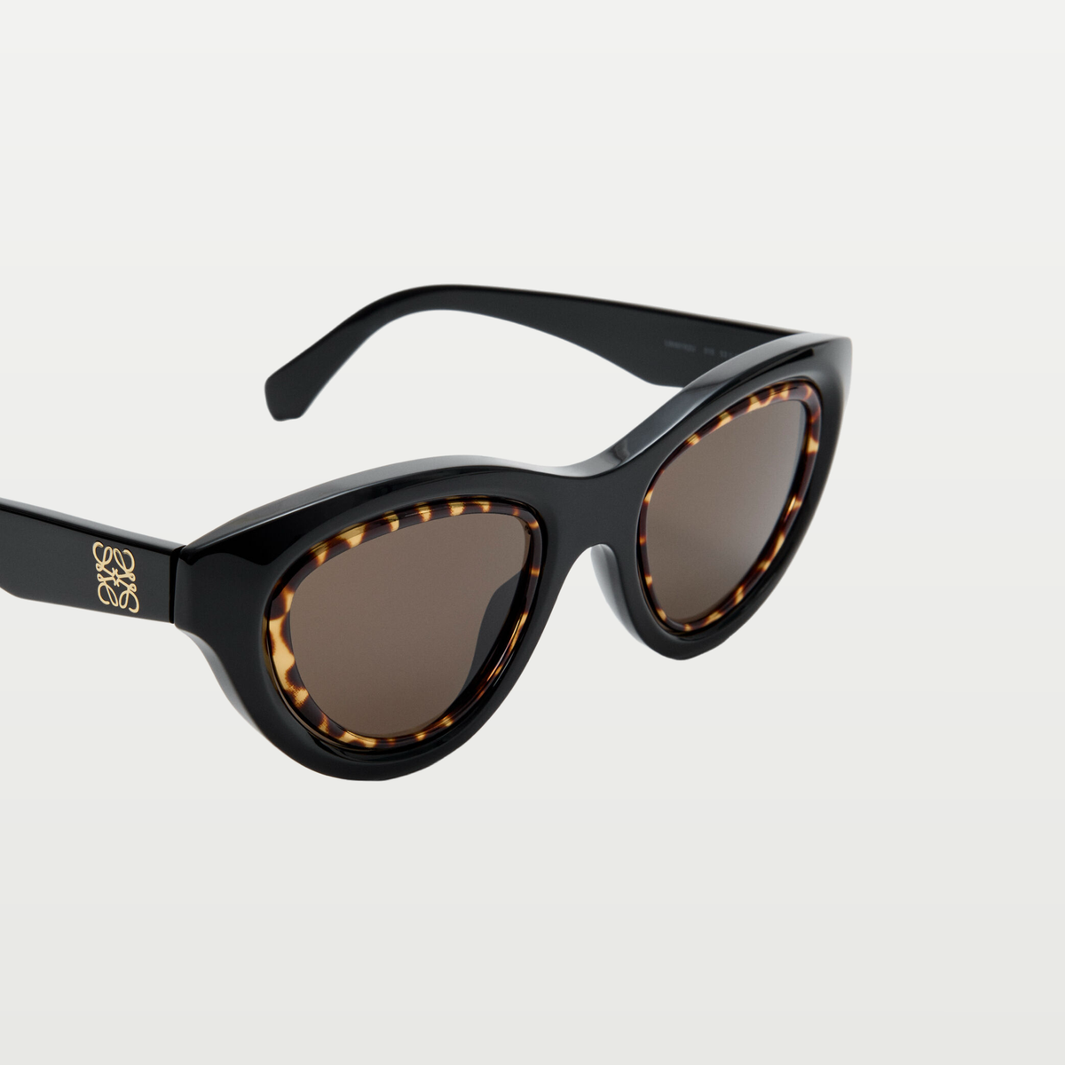 LOEWE Mini Anagram Cateye sunglasses in Black