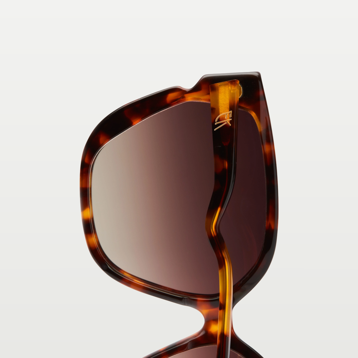 Emmanuelle Khanh Sunglasses 11820N — ORGANIC BRONZE SCALE