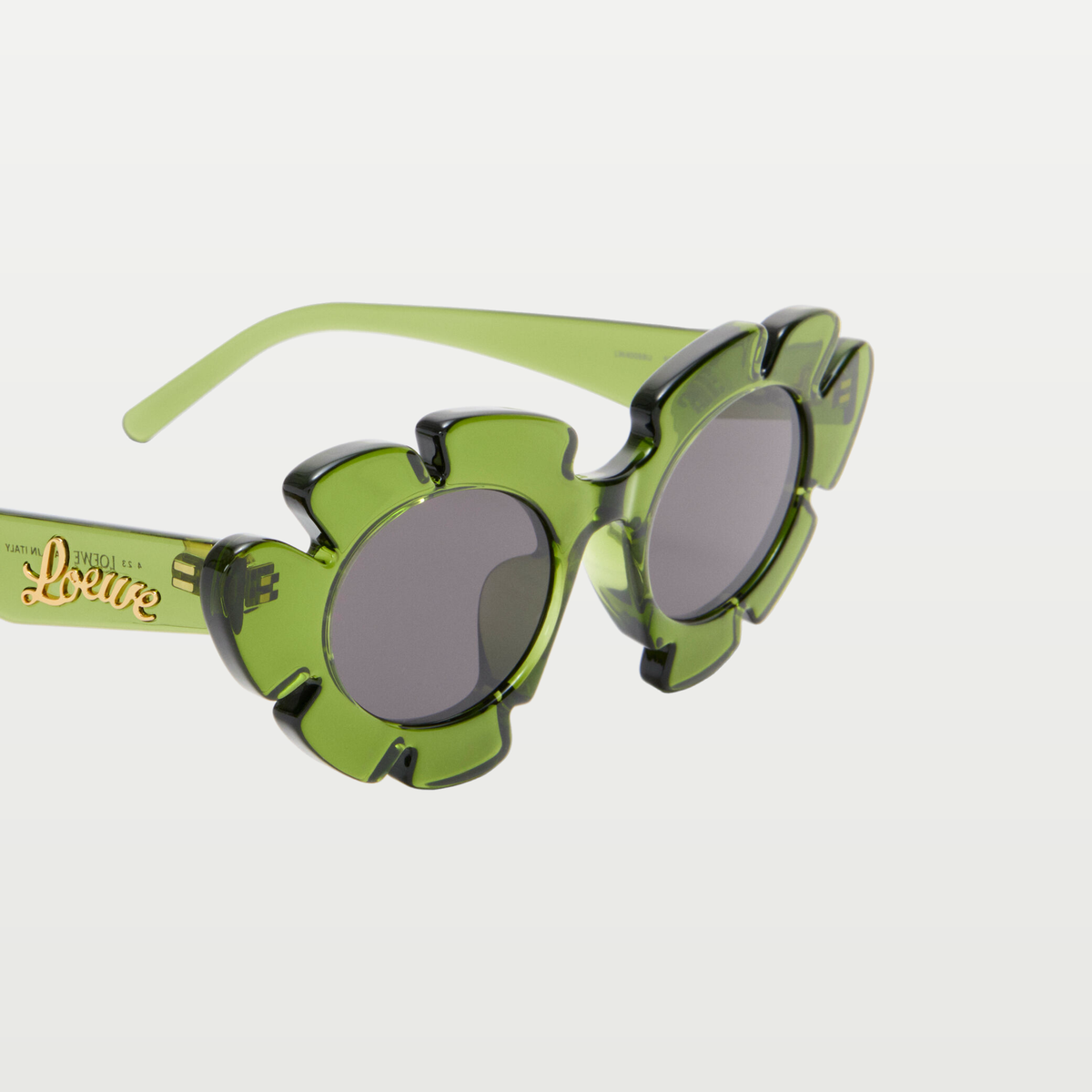 LOEWE Flower sunglasses in Cactus Green