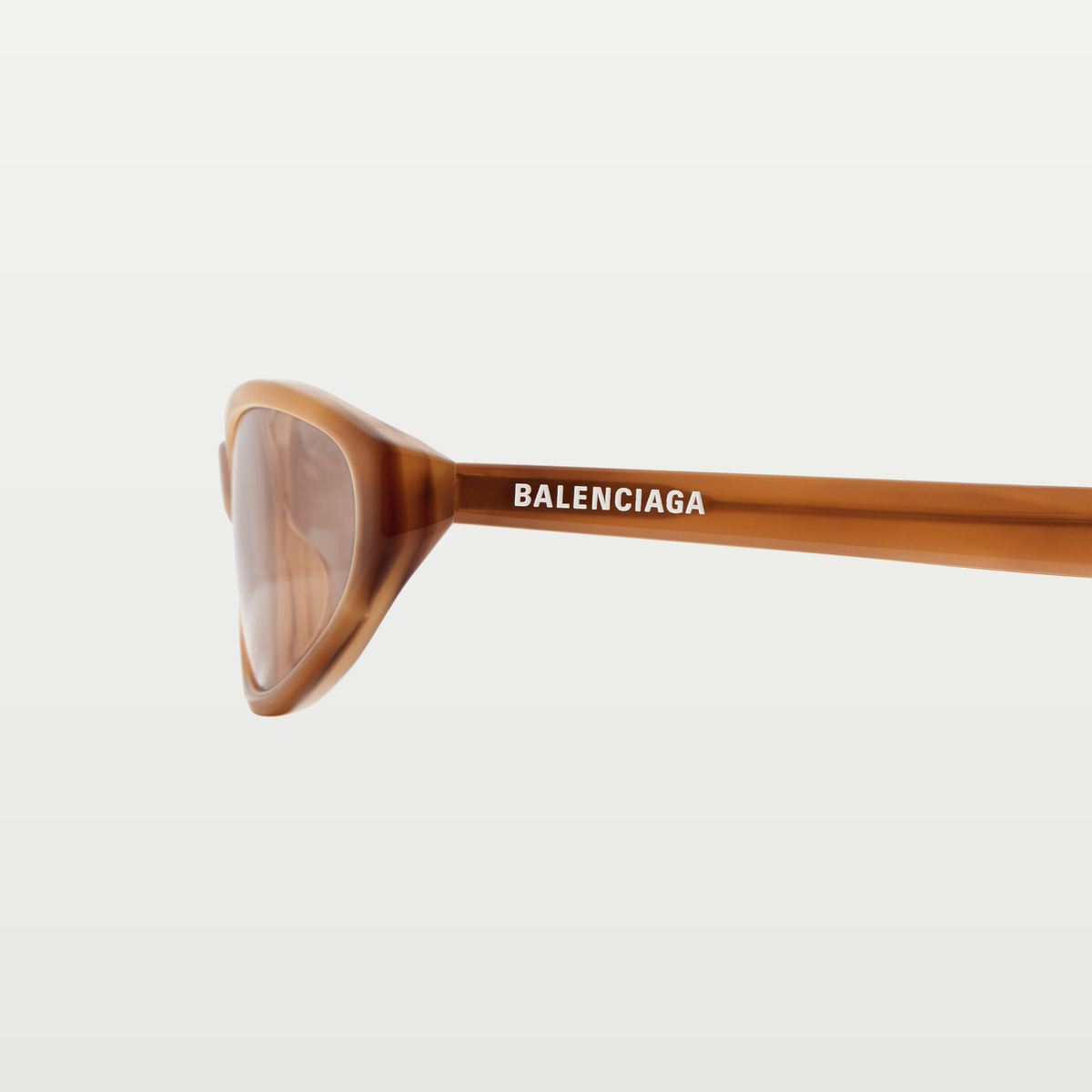 Balenciaga Neo Round Sunglasses in Blond Striped Havana