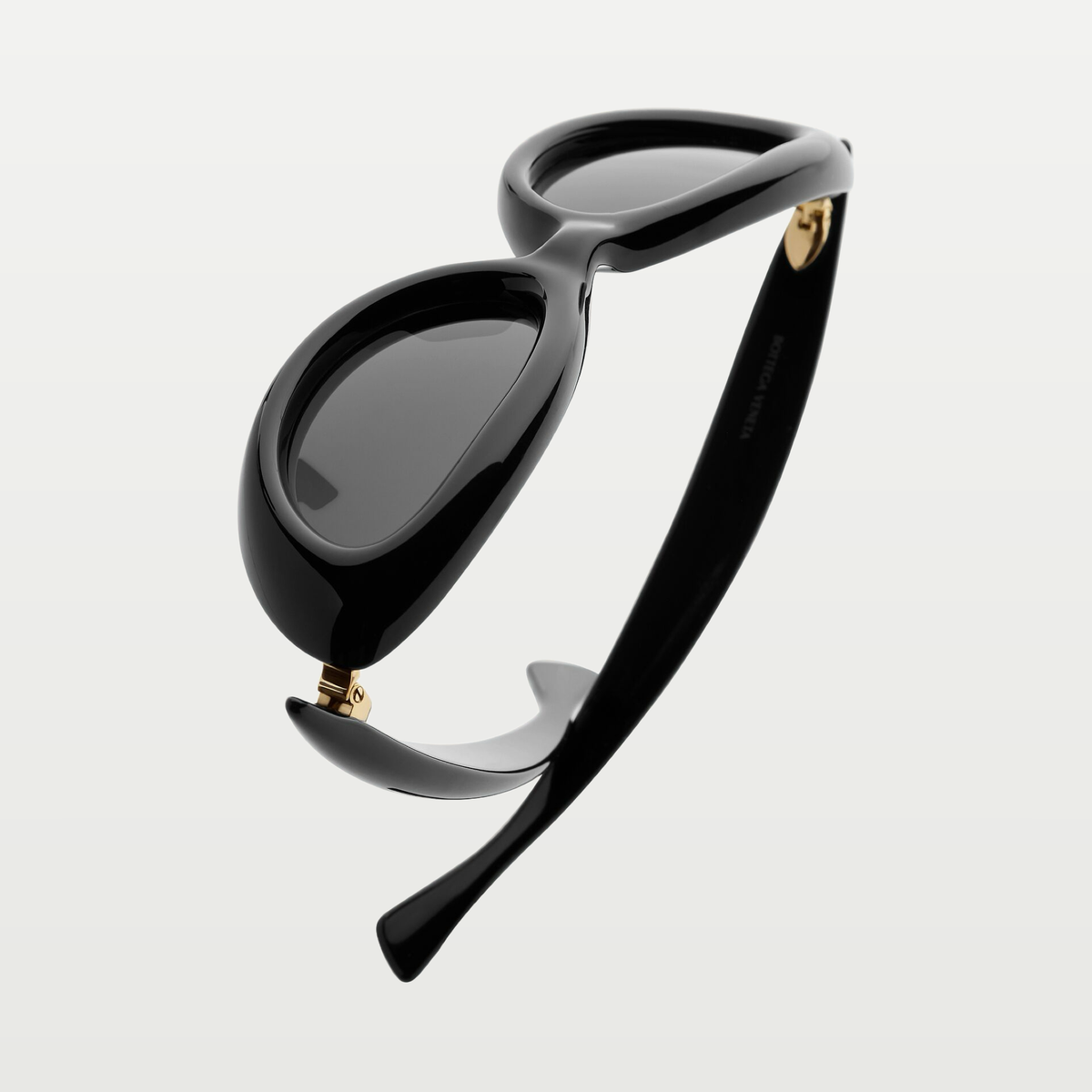 Bottega Veneta Sardine Oval Sunglasses in Black/gray