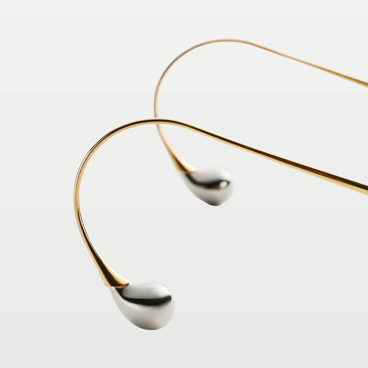 Bottega Veneta Drop Aviator Sunglasses in Gold/grey