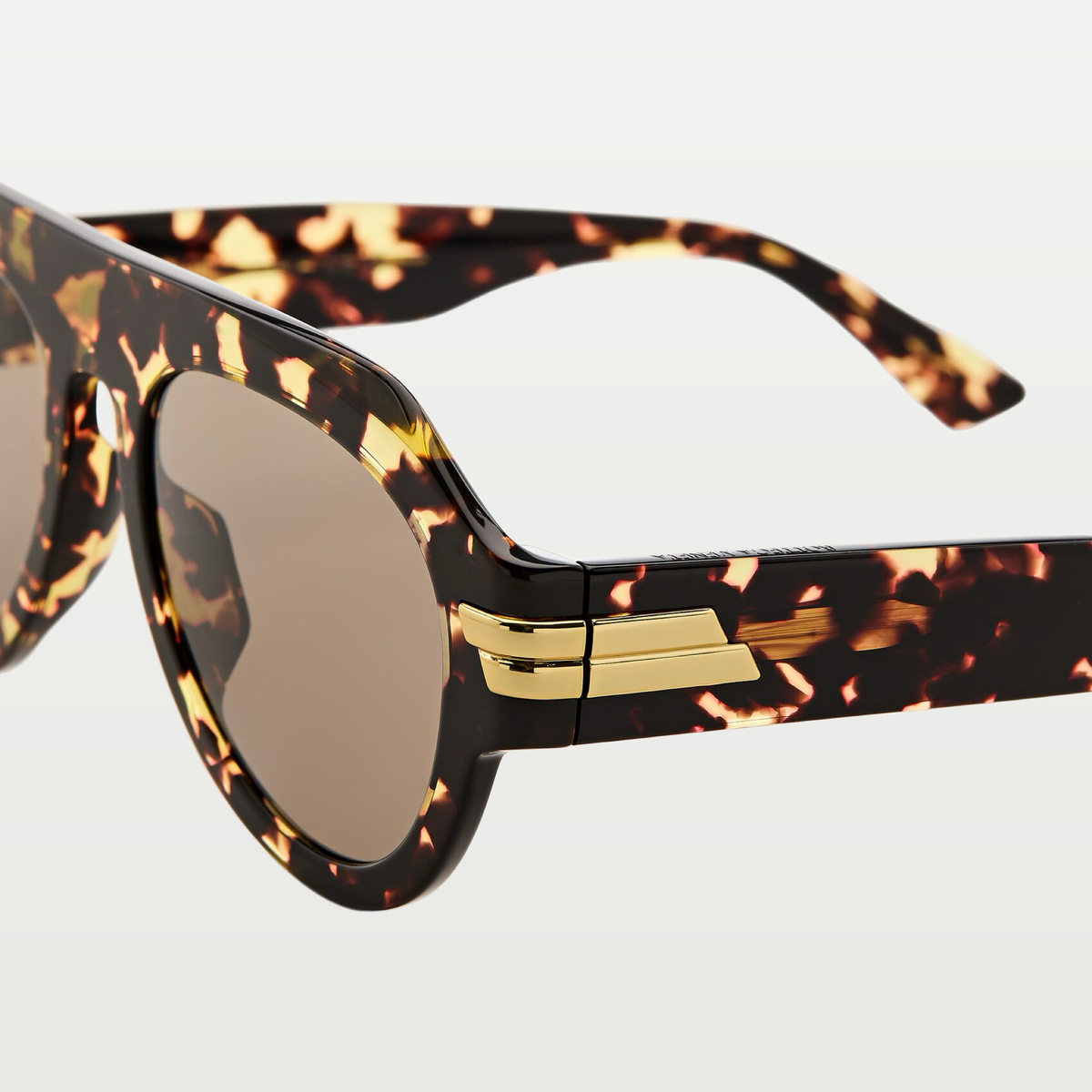 Bottega Veneta Mitre Aviator Sunglasses in Havana/brown