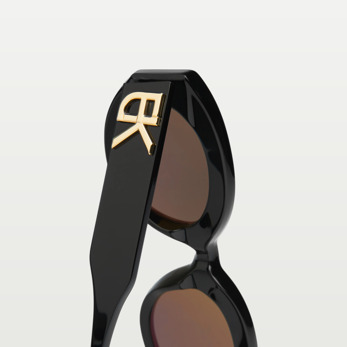 Emmanuelle Khanh Sunglasses PALACE — BLACK