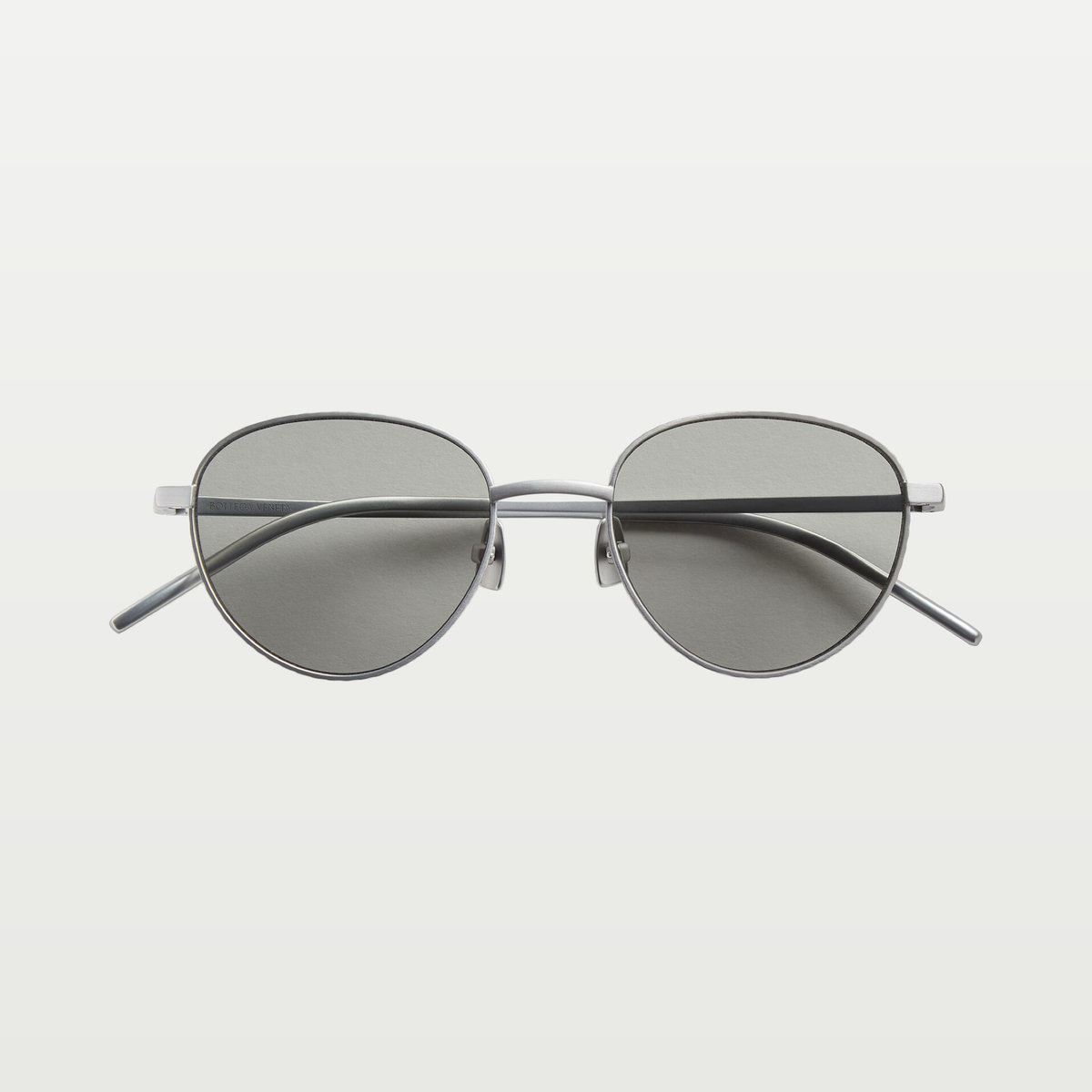 Bottega Veneta Intrecciato Panthos Sunglasses in Silver/grey