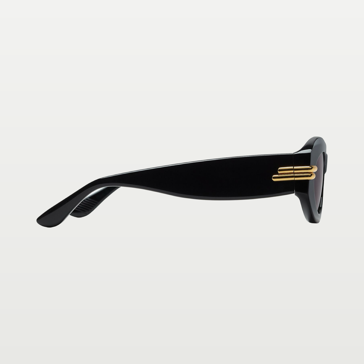 Bottega Veneta Mitre Oval Sunglasses in Black/grey